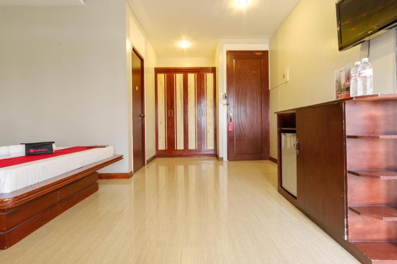 Reddoorz Near Camp Montelibano Bacolod Exterior foto