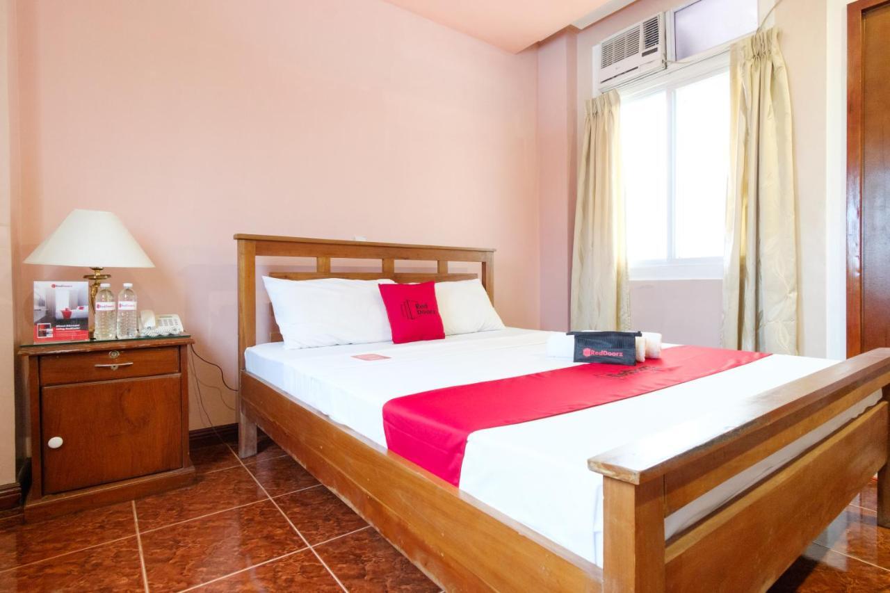 Reddoorz Near Camp Montelibano Bacolod Exterior foto
